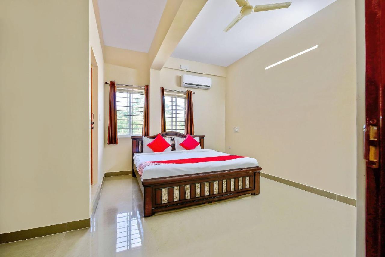 Oyo 39837 Sri Anjaneya Residency Hotel Shimoga Ngoại thất bức ảnh