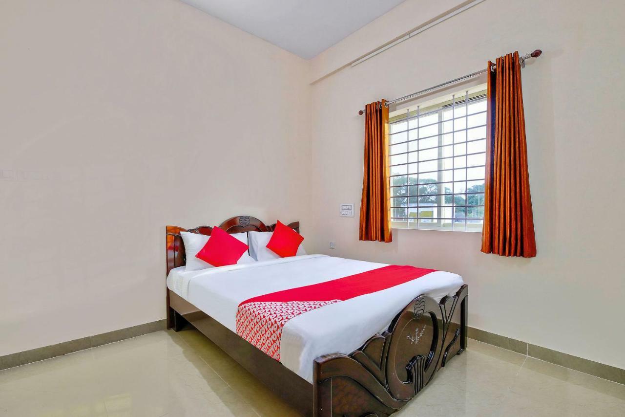 Oyo 39837 Sri Anjaneya Residency Hotel Shimoga Ngoại thất bức ảnh